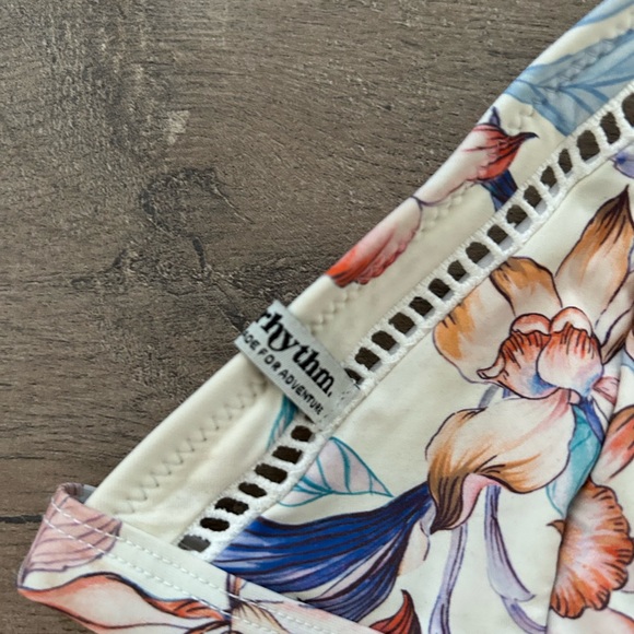 Rhythm Bikini set! - Picture 3 of 4